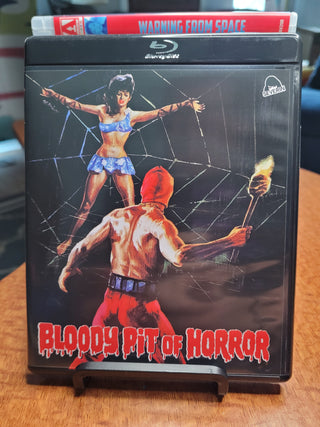 Bloody Pit of Horror [Blu-ray w/ Limited Edition Slipcover] *PRE-OWNED*