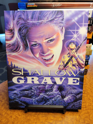 Shallow Grave [Blu-ray w/ Limited Edition Slipcover] *PRE-OWNED*