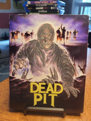 Dead Pit - Blu-ray w/ Glow-In-The-Dark Slipcover (Code Red / Dark Force Entertainment) *PRE-OWNED*