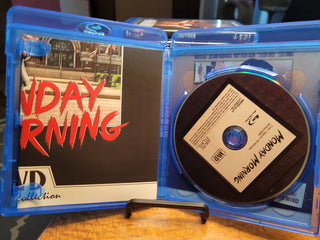 Monday Morning [Blu-ray]*PRE-OWNED*