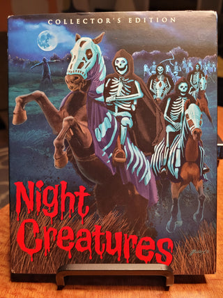 Night Creatures [Blu-ray w/ Slipcover] *PRE-OWNED*