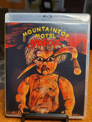 Mountaintop Motel Massacre - Blu-ray + DVD w/ Limited Edition Slipcover (Vinegar Syndrome) *PRE-OWNED*