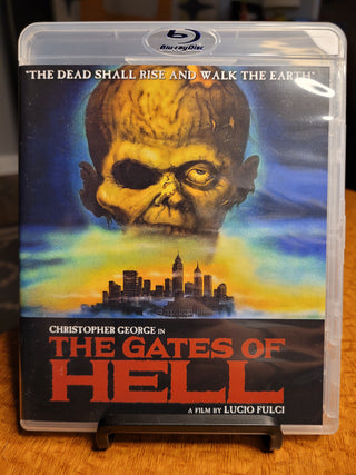 The Gates of Hell aka City of the Living Dead - Blu-ray w/ Limited Edition Slipcover (Scorpion Releasing) *PRE-OWNED*