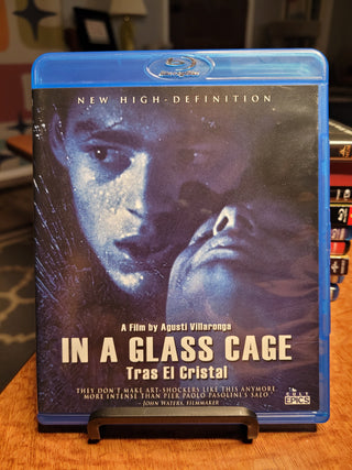 In a Glass Cage [Blu-ray] *PRE-OWNED*