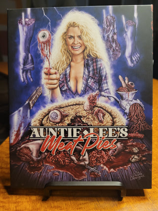 Auntie Lee's Meat Pies [Blu-ray w/ Limited Edition Slipcover] *PRE-OWNED*