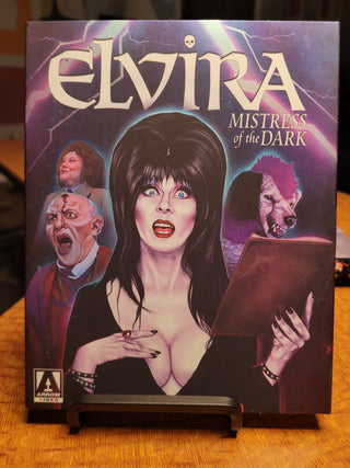 Elvira: Mistress of the Dark [Blu-ray w/ Slipcover] *PRE-OWNED*