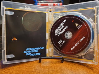 Robinson Crusoe on Mars [Blu-ray REGION B + DVD REGION 2 UK Import] *PRE-OWNED*